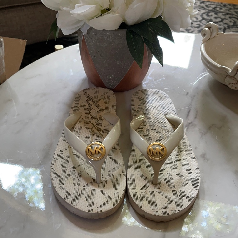Michael Kors flip flops